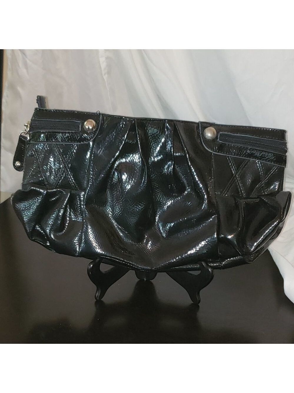 Ladies KRISTIN DAVIS Patent Leather Clutch in Black
